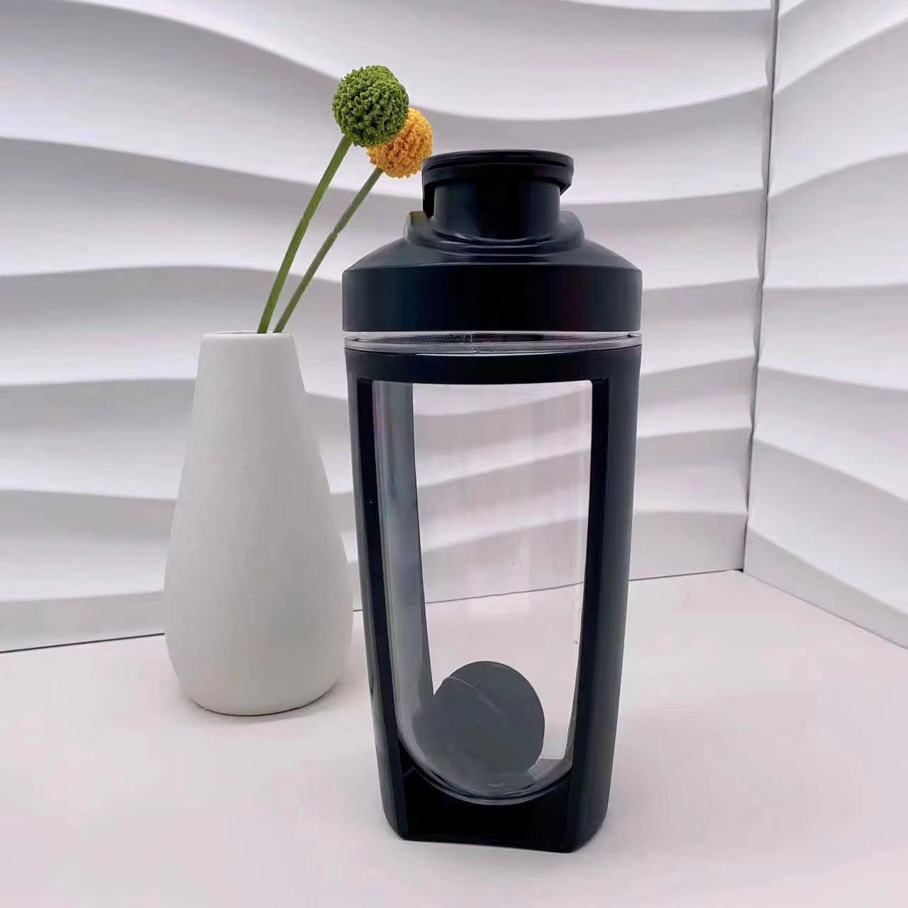 500ML Sports Protein Shaker Bottle, Leak-Proof Outdoor Travel Juice Cup
